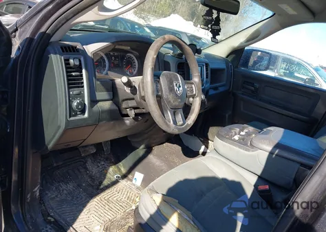 2016 Ram 1500 Express z USA, uszkodzony, nr VIN 1C6RR7FT6GS419631